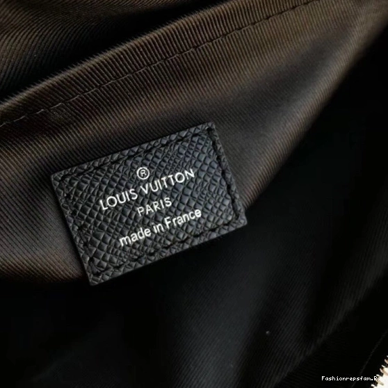 FS CHEAP Louis Vuitton OUTDOOR PM MESSENGER 0815